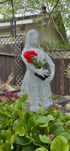 Chicken Wire Garden Sculptures -Gardeners
