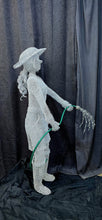 Chicken Wire Garden Sculptures -Gardeners