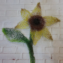 2D Chicken Wire Sun Flowers