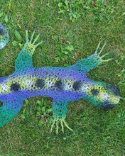 Chicken Wire Gecko -2 sizes available