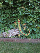 Chicken Wire Gecko -2 sizes available