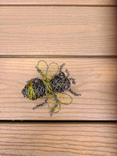 Messy Wrap/Rusty Critter Honey Bee