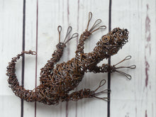 Rusty Critters - 3D Wire Gecko Sculpture
